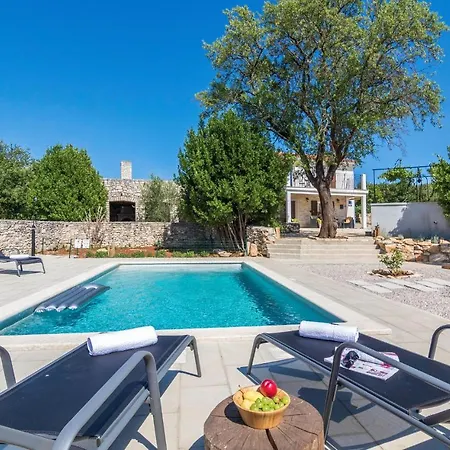 Lovely In Labin With Wifi Holiday home