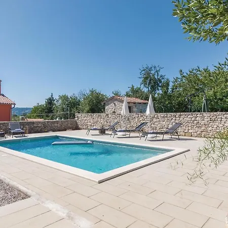 Lovely In Labin With Wifi Holiday home *