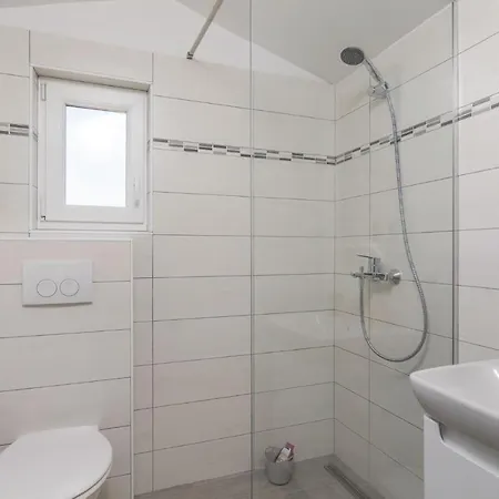 Lovely In Labin With Wifi Holiday home