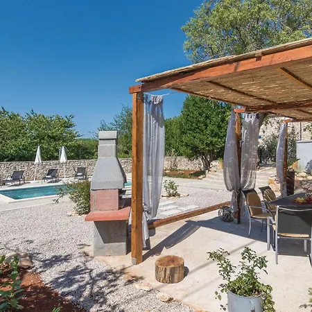 Holiday home Lovely In Labin With Wifi